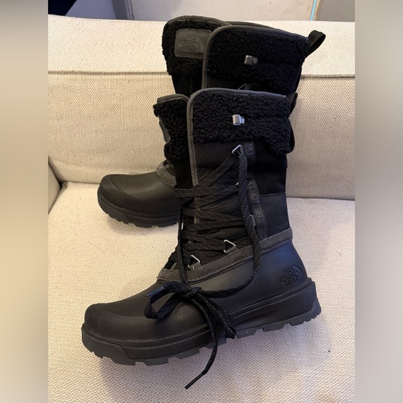 The North Face Shellista V Mid waterproof insulated boot - Picture 2 of 3